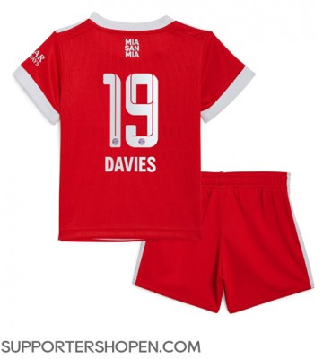 Bayern Munich Alphonso Davies #19 Hemmatröja Barn 2022-23 Kortärmad (+ korta byxor)